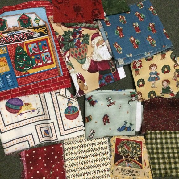 Quilter's Holiday Scrap Bag - Picture 3 of 6